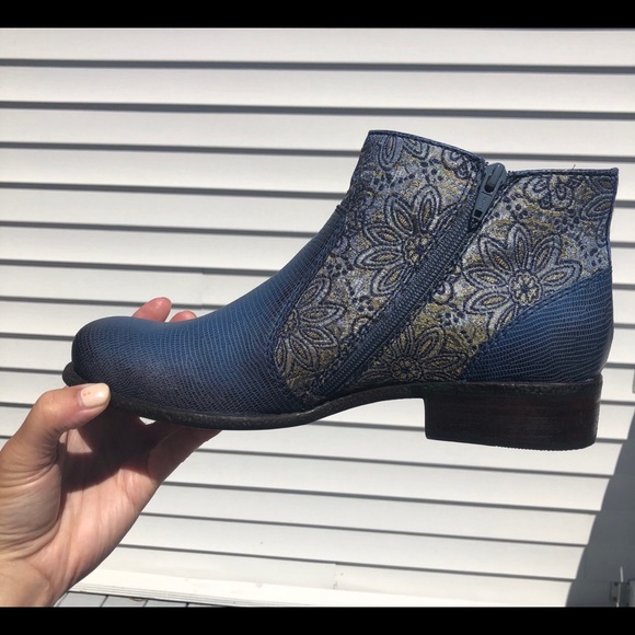 NEW OTBT Dare Devil Blue Bootie w/ Brocade Detail - Picture 5 of 6